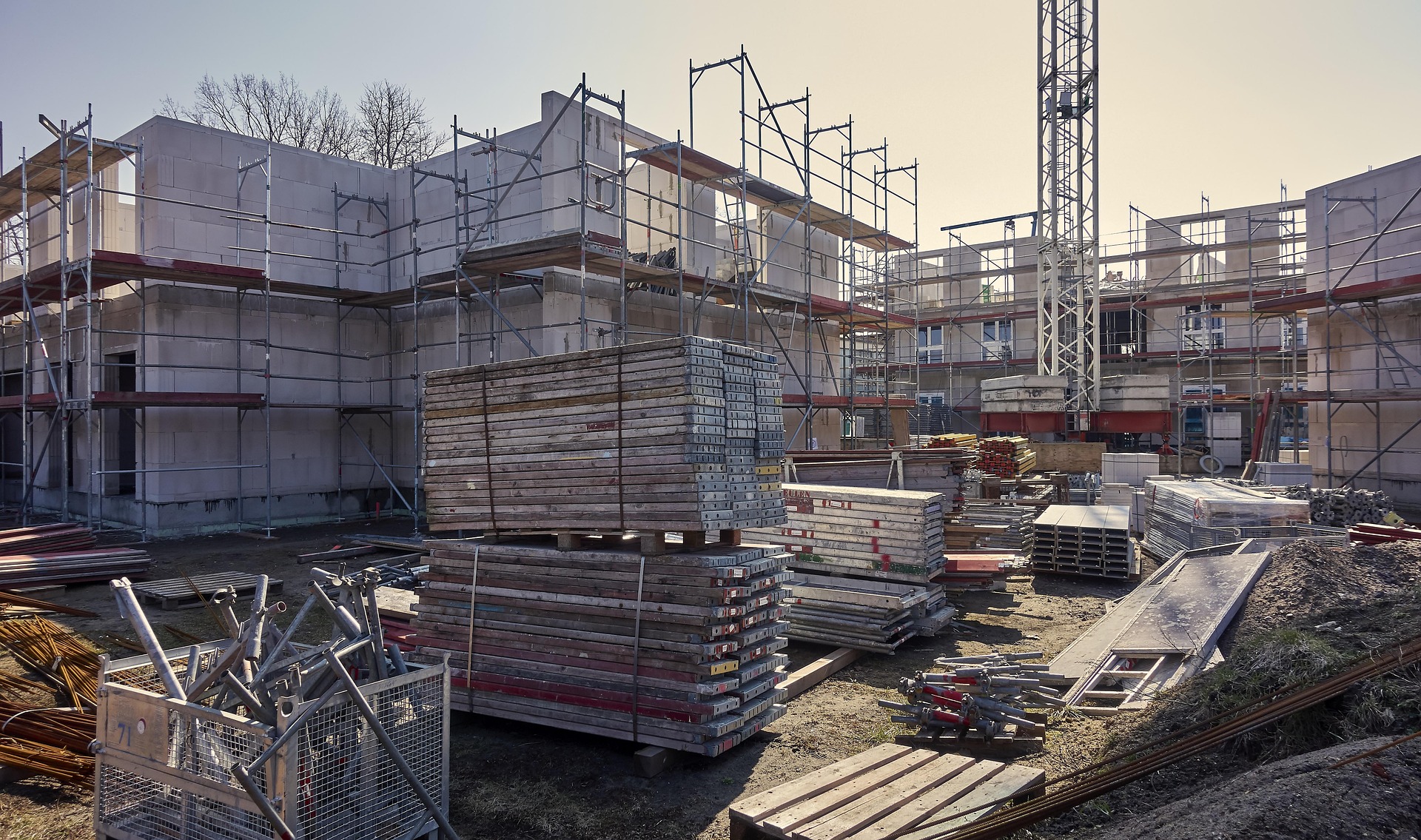 building-3284735_1920